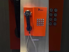 11 Прочный телефон IP65